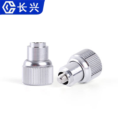 涨铆松不脱螺丝钉如何使用？